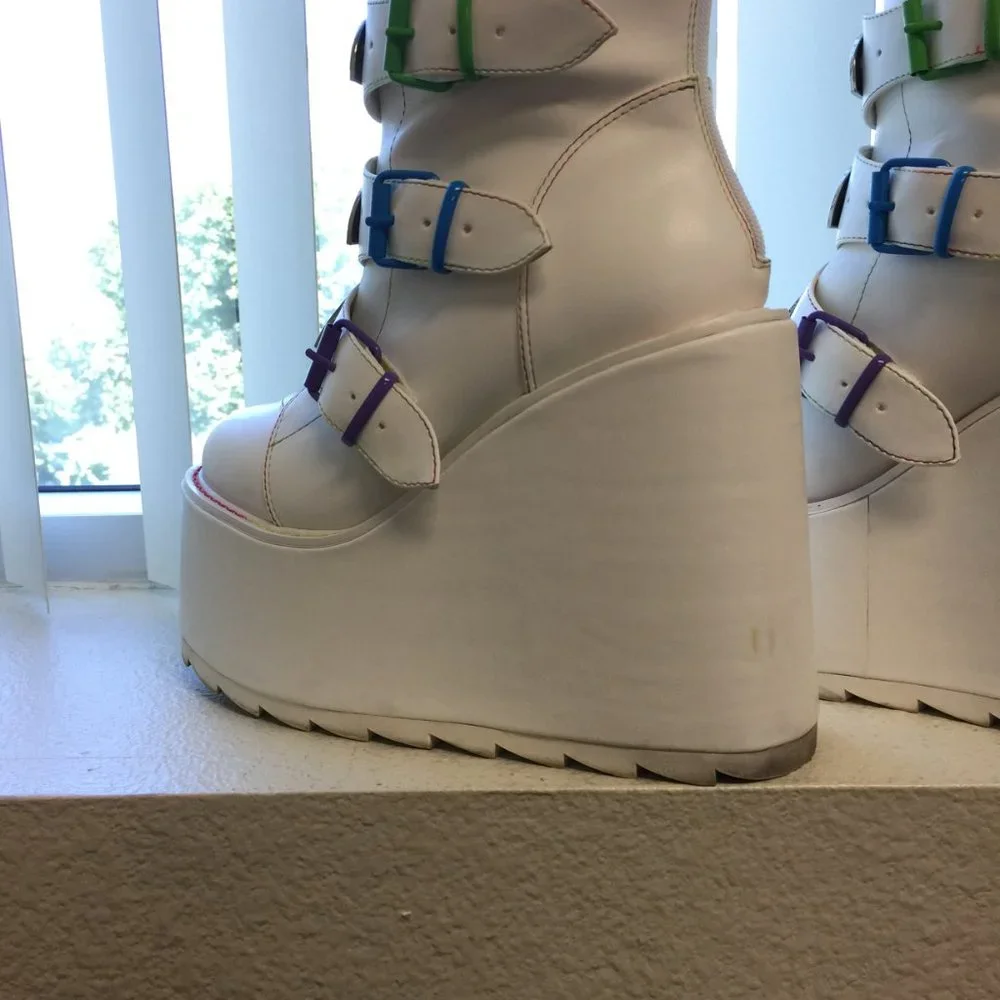 YRU White Platform Boots with Rainbow Buckles - Picture 5 of 6